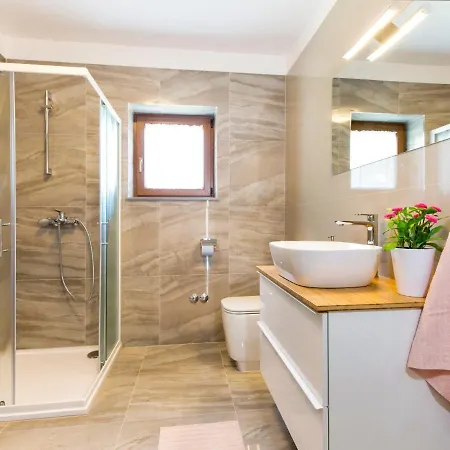 Apartmán Valica - Prc653 By Interhome