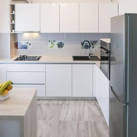 Valica - Prc653 By Interhome