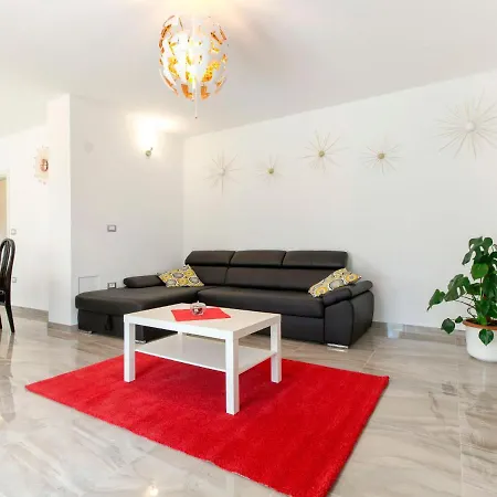 Apartmán Valica - Prc653 By Interhome